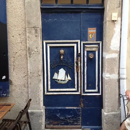 La Planque 3*