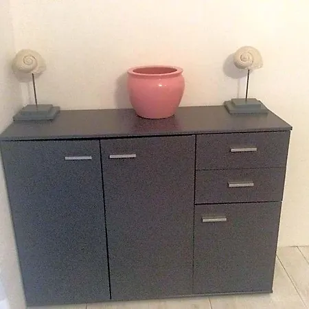 La Planque 3*