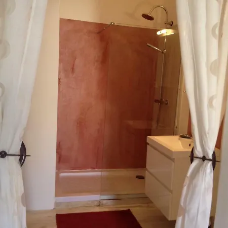 La Planque Bed & Breakfast